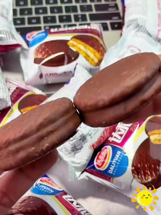 达利园巧克力派早餐点心代餐面包小吃糕点达利园蛋黄派