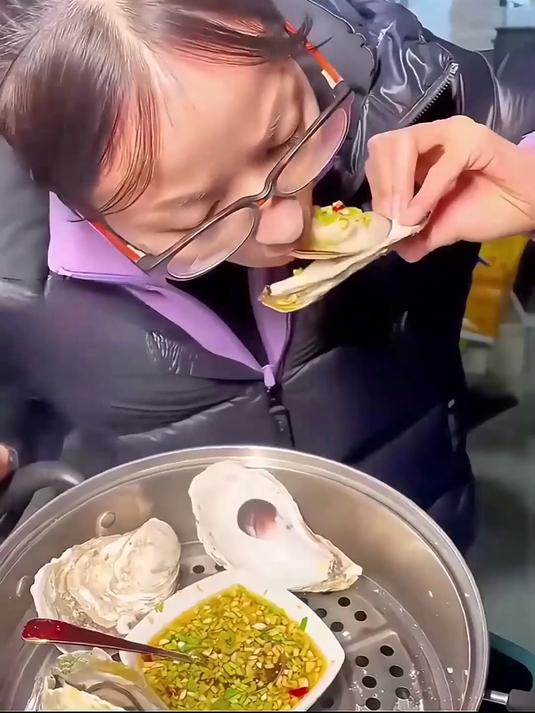 快手家常菜～乳山生蚝鲜甜软糯，煲汤超鲜