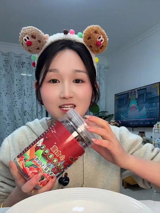 服了_这个辣卤鸡爪怎么和某黑鸭一个味麻辣中带点甜太太太好吃了吧辣卤鸡爪_香辣鸡爪_追剧必备