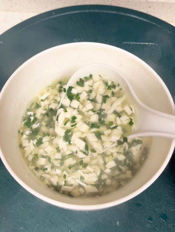 荠菜豆腐羹的做法