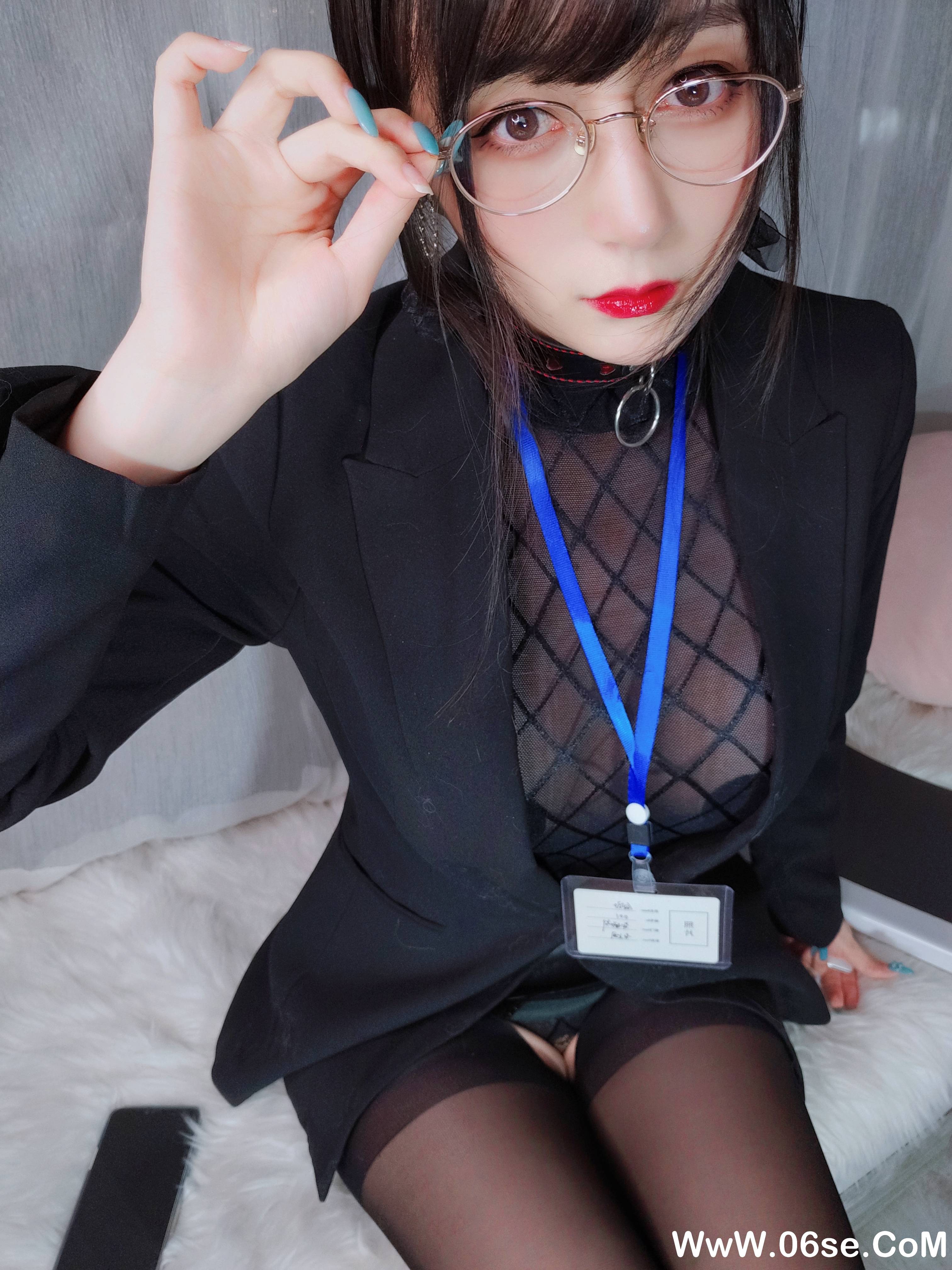 图片[13]-Coser小姐姐白银  NO.088– 黑丝情趣 [144P+8V1.22G]-六色网
