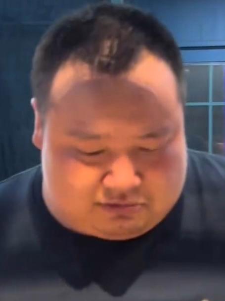 好不容易请客一次你们却让我输得这么惨