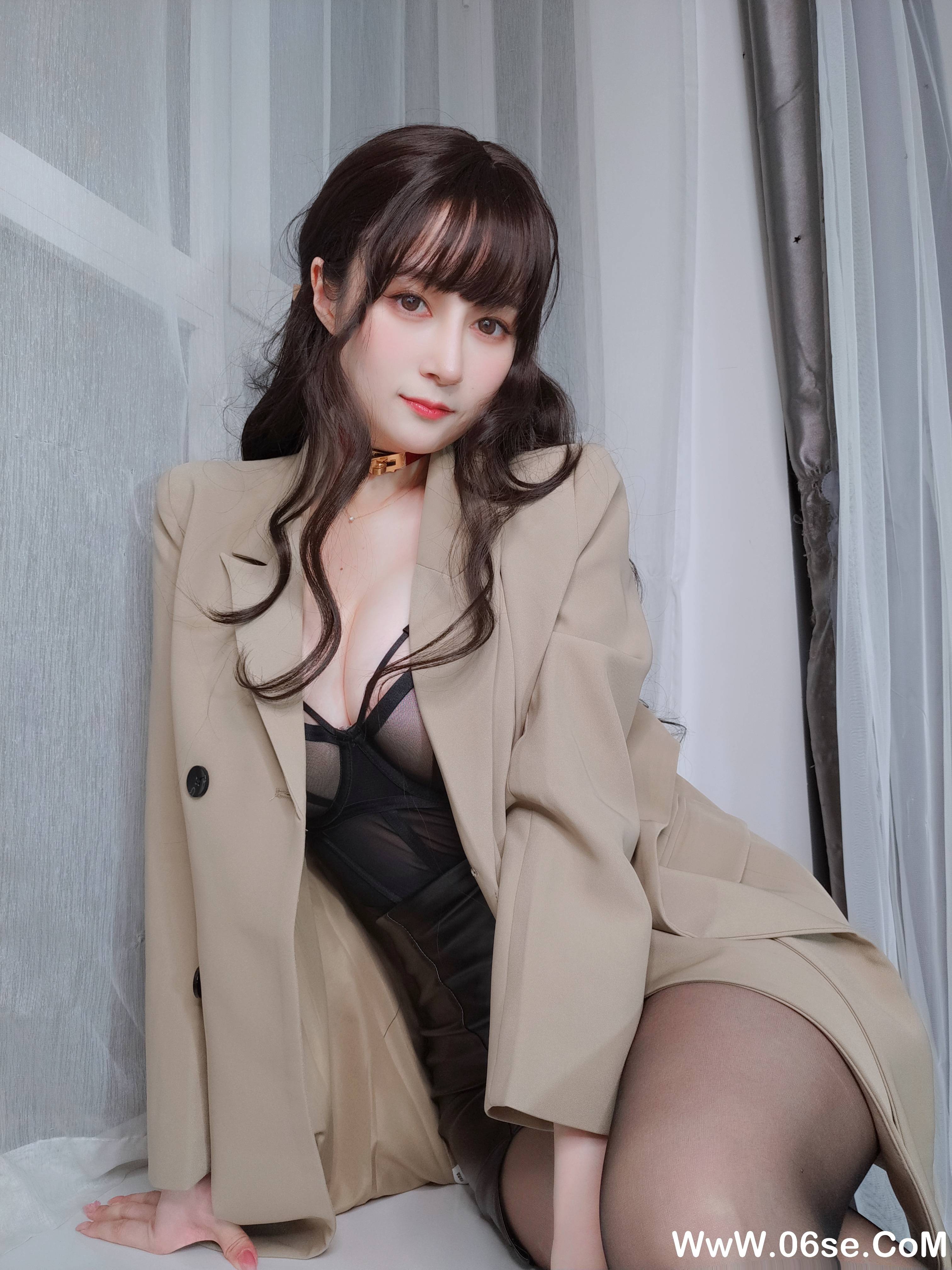 图片[16]-Coser小姐姐白银 NO.164 — 残業中 ing [25P70M]-六色网