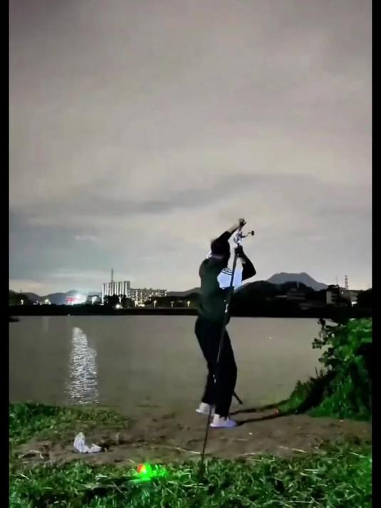 进口碳氟线正品主线鱼线子线渔线路亚前导线超强拉力超柔软