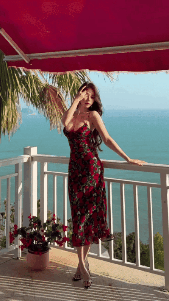 3DM����һ�̵�1685�� �����������Ů����ˮ��