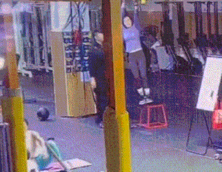 3DM����һ�̵�1685�� �����������Ů����ˮ��