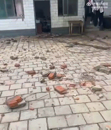 3DM轻松一刻第1690期 和黑人谈过恋爱的女生没人要