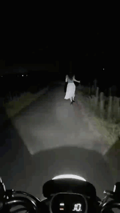 3DM����һ�̵�1690�� �ͺ���̸��������Ů��û��Ҫ