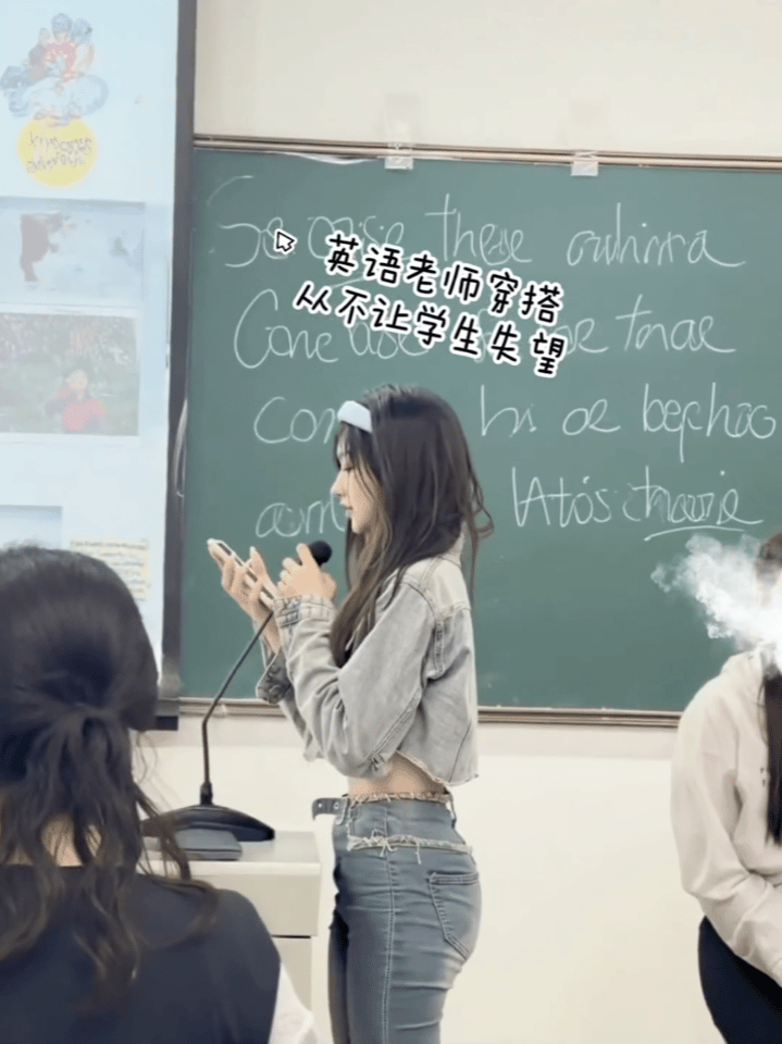 ��һ�ں���ͼ�Ʒ�ϵ�� �������ĵ����ְ��ִ�����