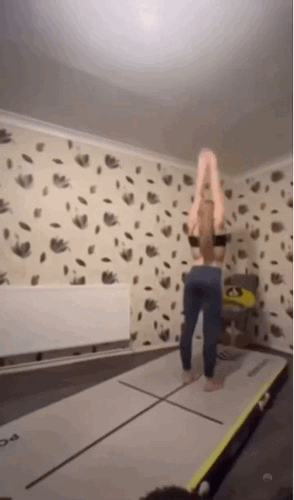 3DM轻松一刻第1697期 大雷妹子累得满身是汗