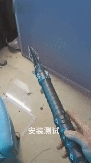 周一内涵囧图云飞系列 妹子捧的蛋糕又白又大又嫩