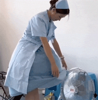 ��һ�ں���ͼ�Ʒ�ϵ�� �������ĵ����ְ��ִ�����