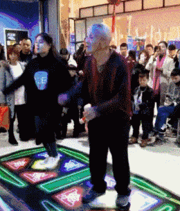 3DM����һ�̵�1699�� ��˿��ȹ��Ů�������Ǵ���