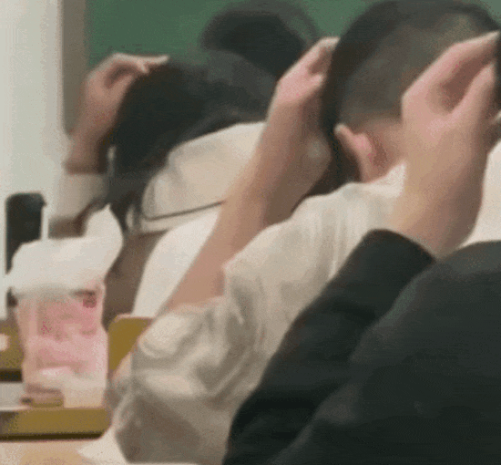 3DM����һ�̵�1699�� ��˿��ȹ��Ů�������Ǵ���