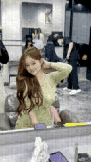 ��һ�ں���ͼ�Ʒ�ϵ�� ԭ��˿�໬˿����Ů����è