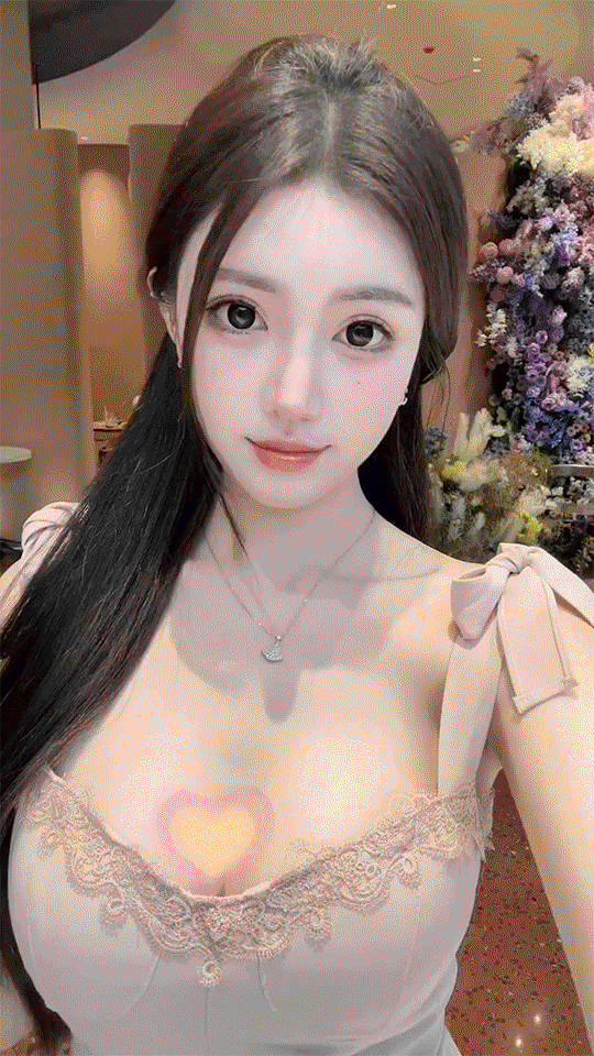 周一内涵囧图云飞系列 美女都负重玩还玩的那么溜