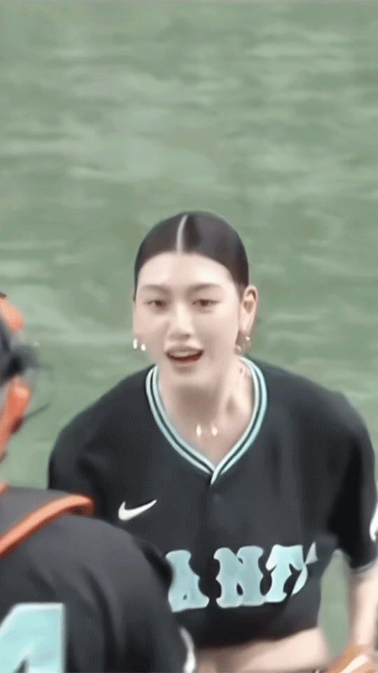 3DM轻松一刻第1721期 上班族和光之美少女的模样