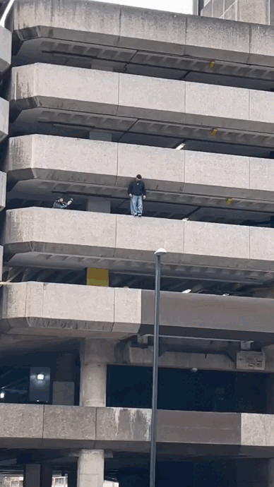 3DM����һ�̵�1670�� ��Ա���浽��������AI��