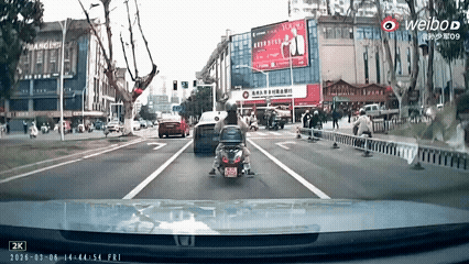 3DM����һ�̵�1678�� ����Ů���Ӻ��ϰ���