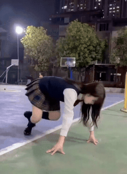 ��һ�ں���ͼ�Ʒ�ϵ�� ��Ů�²������������ʱ��