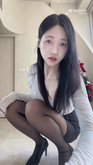 3DM����һ�̵�1681�� ��˿������Ů�ں�������