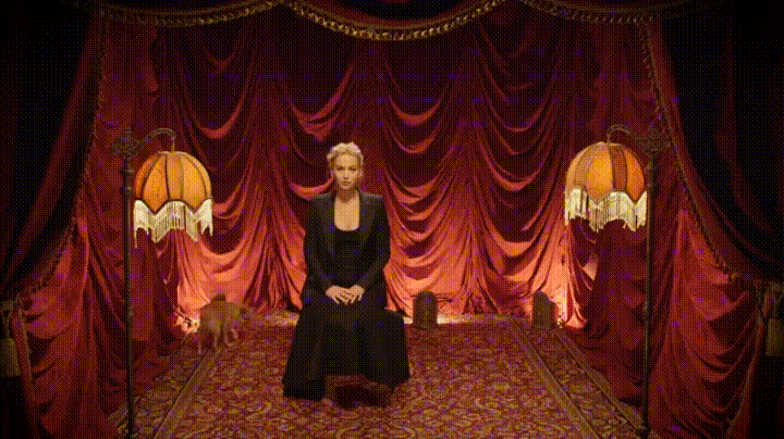 3DM����һ�̵�1681�� ��˿������Ů�ں�������