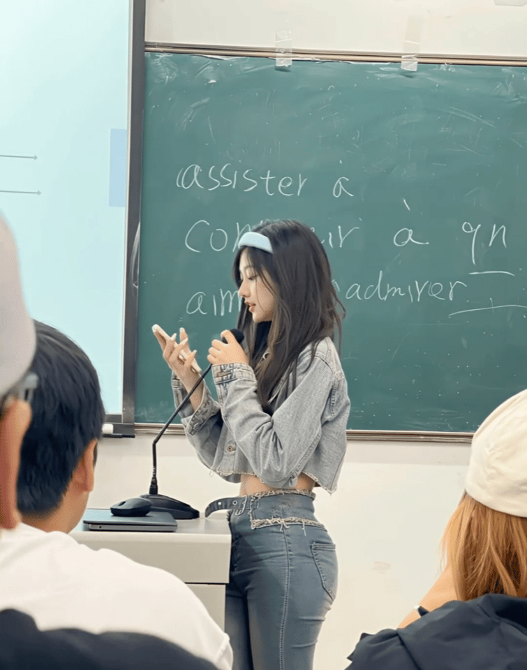 周一内涵囧图云飞系列 要想身材好健身器材少不了