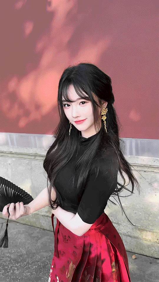 周一内涵囧图云飞系列 美女这舞蹈层次感很好！