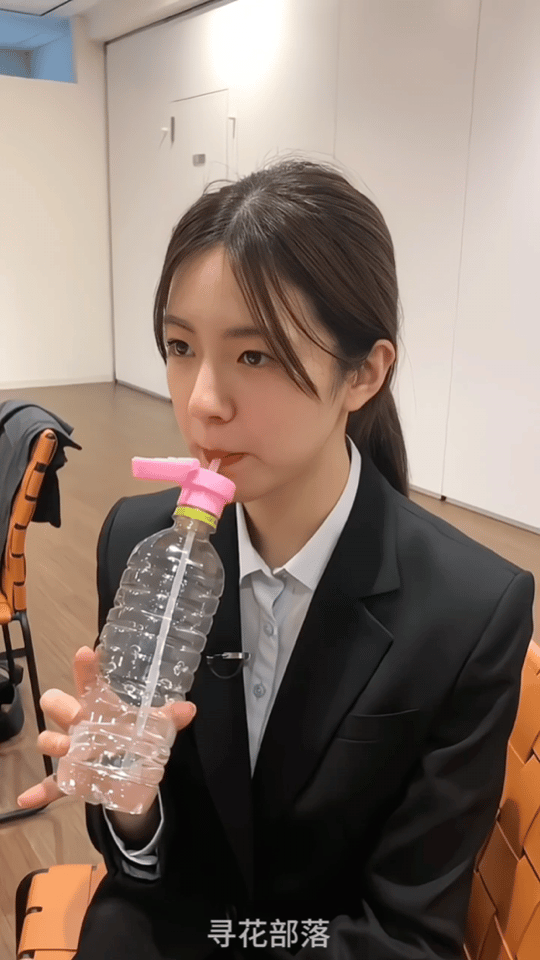 周一内涵囧图云飞系列 美女这舞蹈层次感很好！