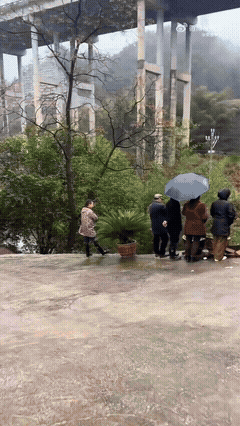 周一内涵囧图云飞系列 现在的妹子都这么奔放吗？