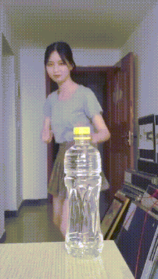 周五福利囧图云飞系列 妹子落水了还不快去帮忙