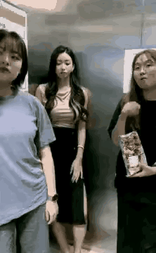 周五福利囧图云飞系列 体育老师也过不了美人关！