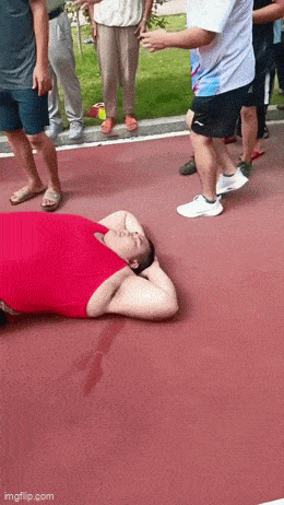 轻松一刻第1609期 妹子你的影子跑哪去呢？