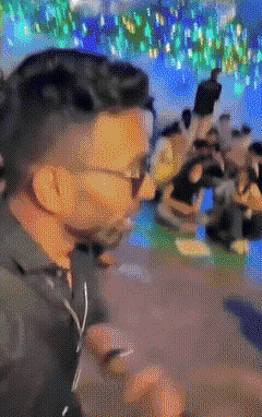 轻松一刻第1618期 柔韧性强可以变换更多姿势