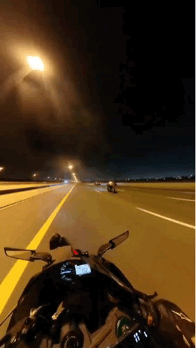 3DM����һ�̵�1627�� KTV��VIP�����Ȼ�����鴫