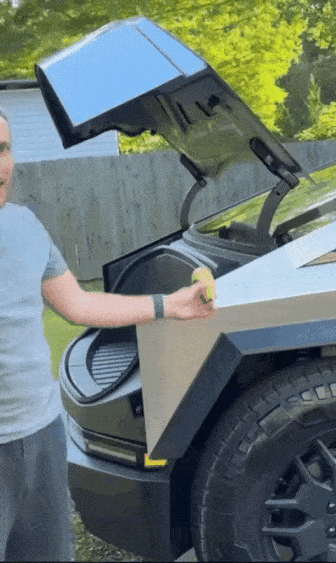 轻松一刻第1631期 家长挑衅羊驼被吐口水了