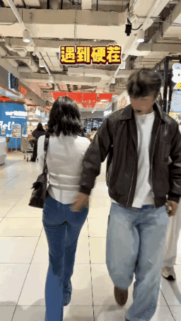 ��һ�ں���ͼ�Ʒ�ϵ�� ��Ϸ��Ů��Ҳ�ǿ��Լ�õ�