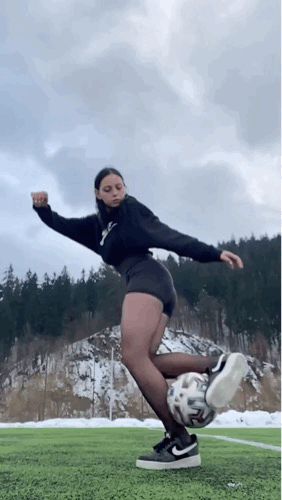 ��һ�ں���ͼ�Ʒ�ϵ�� ��Ϸ��Ů��Ҳ�ǿ��Լ�õ�