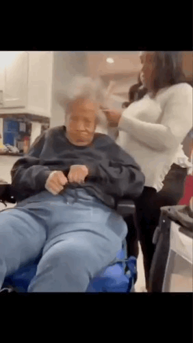 3DM����һ�̵�1644�� ��˿��Ů�ڴ������н���