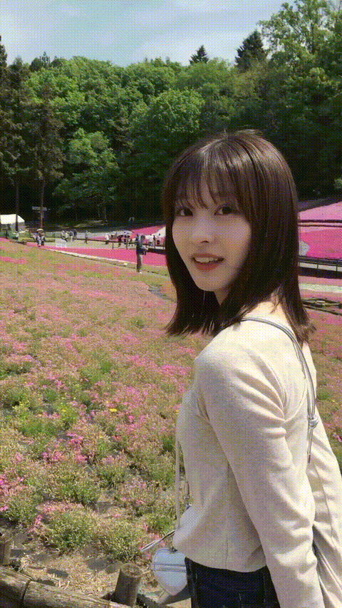 3DM轻松一刻第1731期 美女肩扛少女长腿很亮眼！