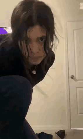 周一内涵囧图云飞系列 大美女穿紧身衣是绝好的！