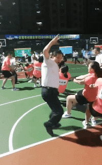 周五福利囧图云飞系列 黑丝妹荡秋千真的太好了！
