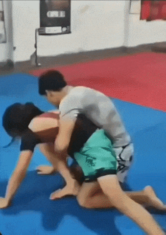 周一内涵囧图云飞系列 现在的妹子都这么奔放吗？