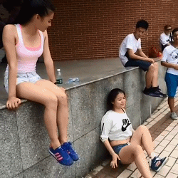 周五福利囧图云飞系列 妹子落水了还不快去帮忙