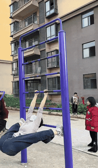 周五福利囧图云飞系列 大雷妹武功高强罪大恶极！