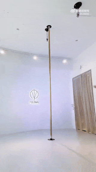 周一内涵囧图云飞系列 出水芙蓉显露性感好身材！