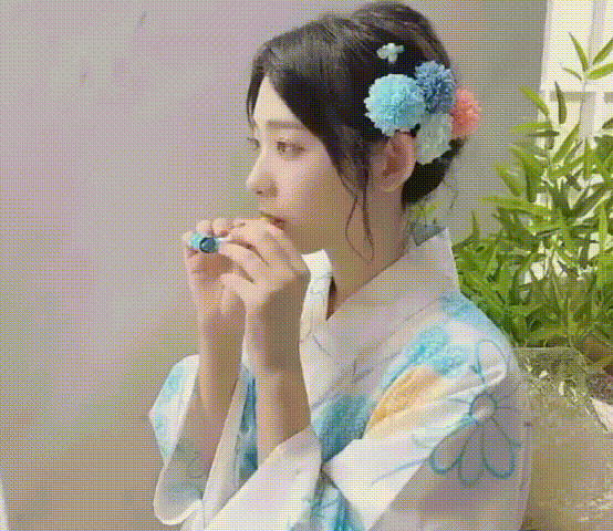 周一内涵囧图云飞系列 小姐姐你挤得也太多了吧！