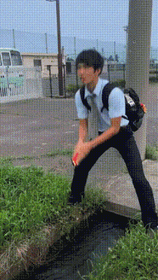 周一内涵囧图云飞系列 妹子看风景不知自己也是风景