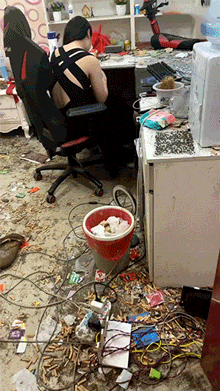 周五福利囧图云飞系列 黑丝妹子跳皮筋真是带劲呀