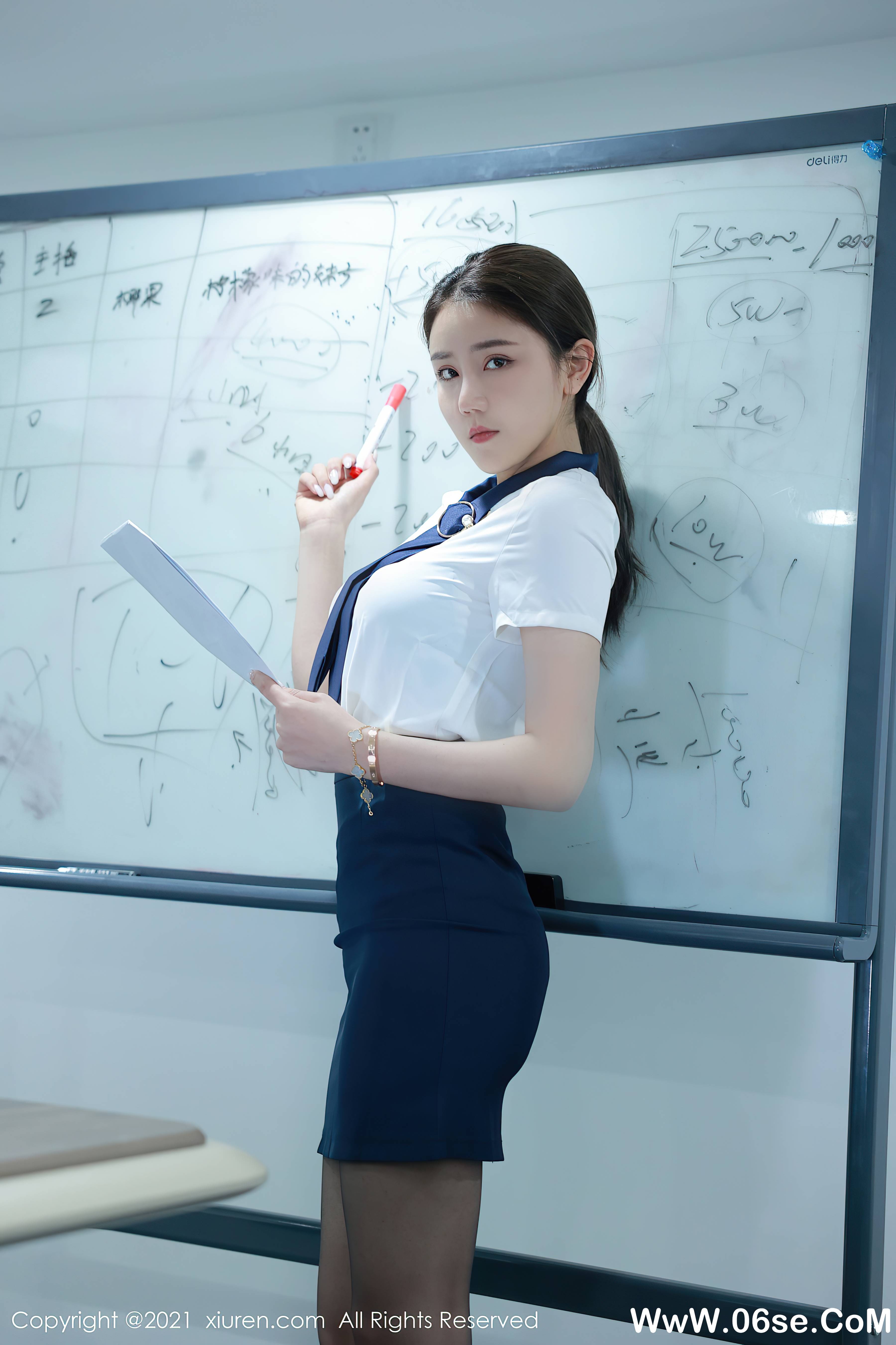 图片[5]-[XIUREN秀人网] 2021.07.19 NO.3682 夏西CiCi[52+1P474M]-六色网
